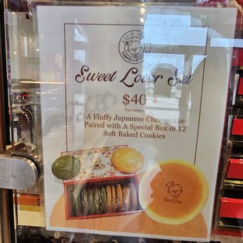 Uncle Tetsu's Japanese Cheesecake - Pacific Mall - Bakeries Near Me - Markham, Ontario