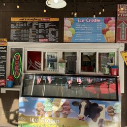 Jane's Boardwalk Pizza - 07.04.24 ice cream