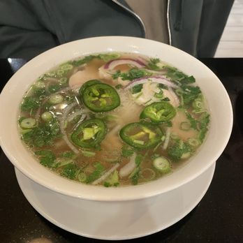 Green Basil Dimsum & Pho - Pho ga - broth was boring - Dim Sum Near Me - Fairfax, Virginia Green Basil Dimsum & Pho - Pho ga - broth was boring - Dim Sum Near Me - Fairfax, Virginia
