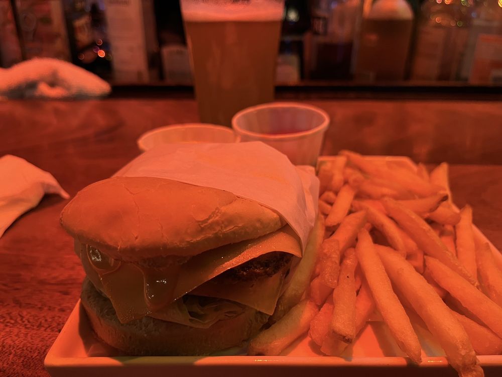 Q’S BILLIARD CLUB Updated October 2024 188 Photos & 618 Reviews