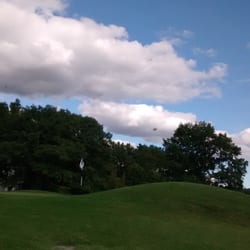 Taconic Golf Club - View of the 2nd green from the 3rd tee