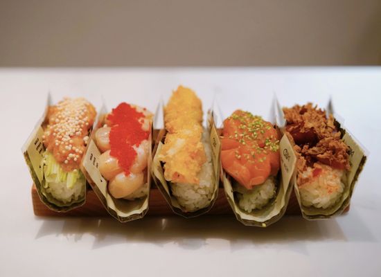 Sushi Nori by null