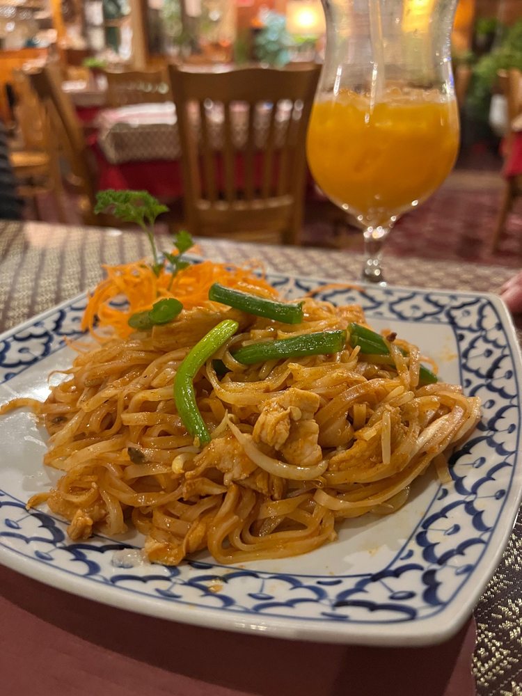 SWADDEE HOUSE OF THAI FOOD Updated November 2024 91 Photos & 105