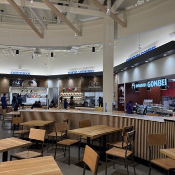Mitsuwa Marketplace - Sushi Bars Near Me - Cypress, California