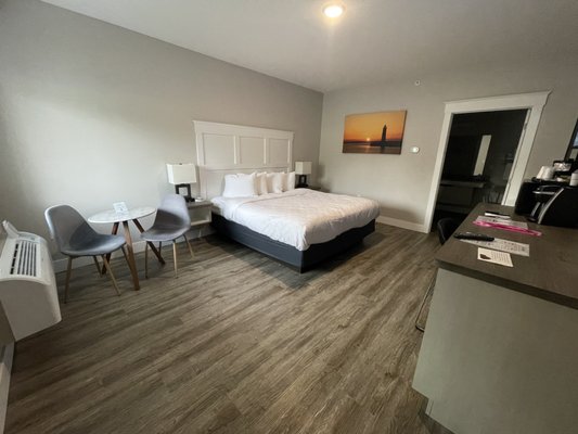 Empire Village Inn by null
