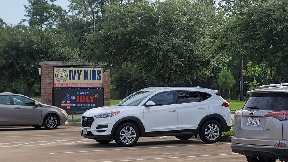 Ivy Kids of Summer Lake Ranch Logo