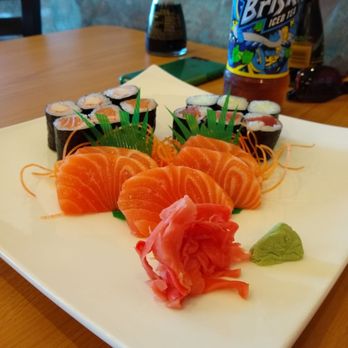 Daily Sushi - Salmon lover's combo - Sushi Bars Near Me - Parkville, Maryland Daily Sushi - Salmon lover's combo - Sushi Bars Near Me - Parkville, Maryland