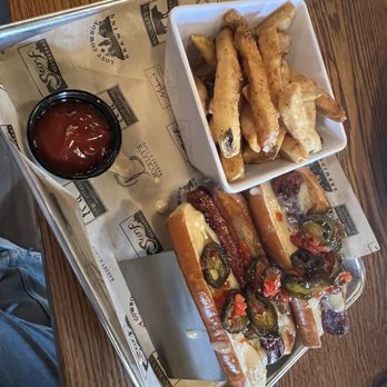 Lost Cowboy Brewing - Brewpubs Near Me - Nashua, New Hampshire