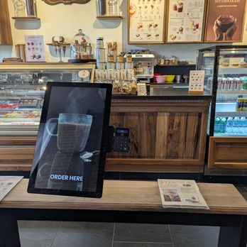 Amorino Gelato - Self order kiosk - Gelato Near Me - Roswell, Georgia Amorino Gelato - Self order kiosk - Gelato Near Me - Roswell, Georgia