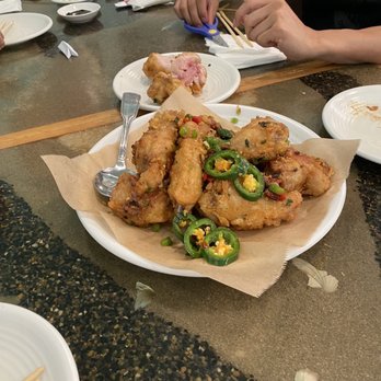 Full House Plus - Fried chicken wings, chicken was raw - Chinese Near Me - Torrance, California