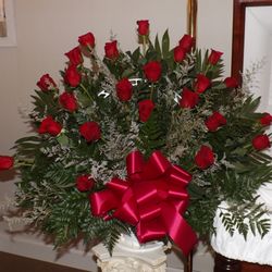 Five Seasons Flowers & Gifts - Rose Basket