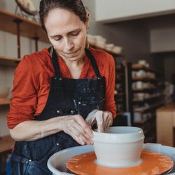 Glaze Handmade - The artist at work