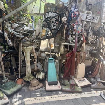 Cathedral of Junk - Vacuums - Junkyards Near Me - Austin, Texas