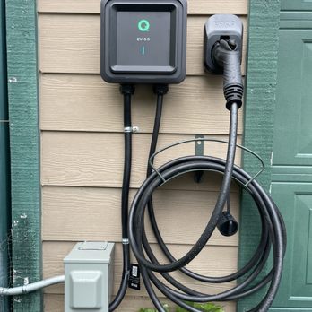 Go Run Electric - Outdoor Weatherproof EV Supply Station - works great! - Electricians Near Me - Auburn, California Go Run Electric - Outdoor Weatherproof EV Supply Station - works great! - Electricians Near Me - Auburn, California