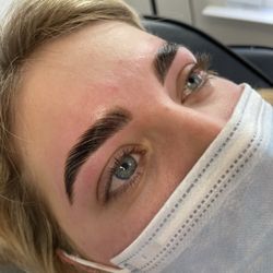 Brow Addicts By Elle - Brow Lamination and Stain
