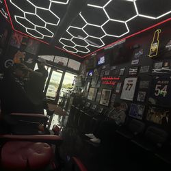 Signature Barbershop Verrado