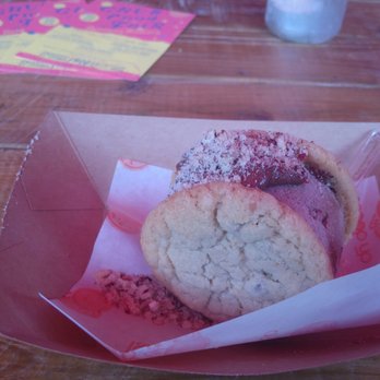 GRUB - Nutella ice cream sandwich - Street Vendors Near Me - Manchester, XGM