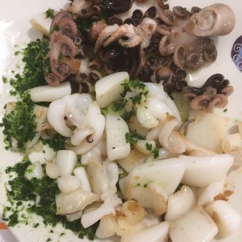 La Paradeta - Baby octopus and sepia - Seafood Near Me - Barcelona, B