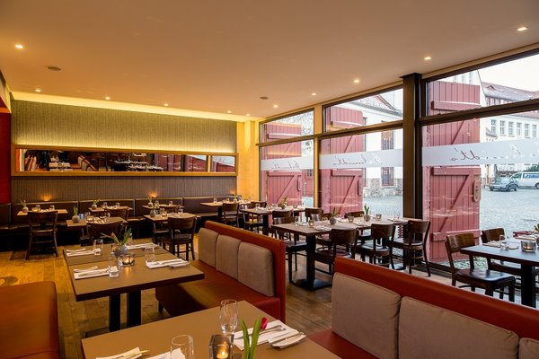 Schmidt's Restaurant & Catering by null