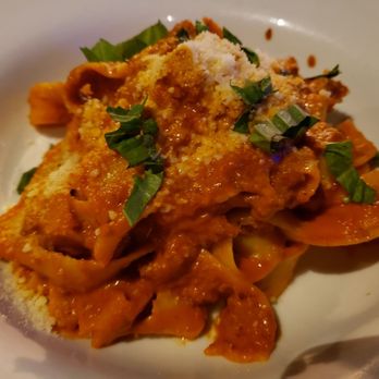La Te Da Restaurant - Pappardele Pasta Bolognese - New American Near Me - Key West, Florida La Te Da Restaurant - Pappardele Pasta Bolognese - New American Near Me - Key West, Florida