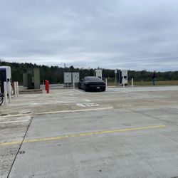 Tesla Supercharger - Look at that electric Porsche at the bobo chargers!