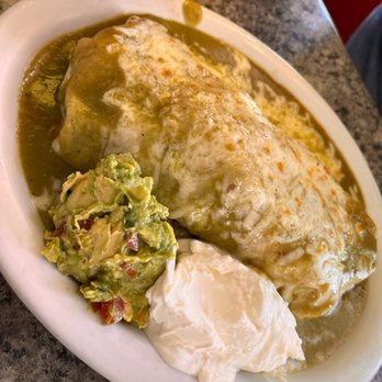 Vallarta Restaurant - Chili Verde burrito - Mexican Near Me - Fillmore, California
