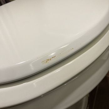La Quinta by Wyndham Boutte - Fecal matter on the toilet - Hotels Near Me - Boutte, Louisiana La Quinta by Wyndham Boutte - Fecal matter on the toilet - Hotels Near Me - Boutte, Louisiana