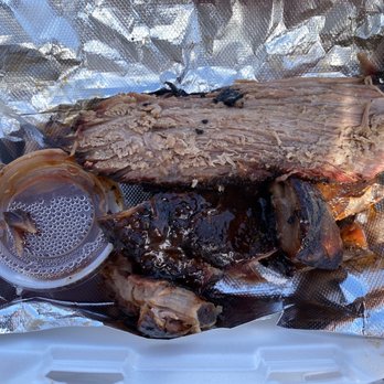 Big Vinny's BBQ Logo