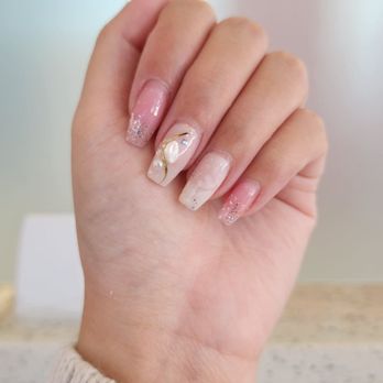 Tiktok Lounge - Vicky did so good on this, it was just like my inspo pic! - Nail Salons Near Me - Milpitas, California
