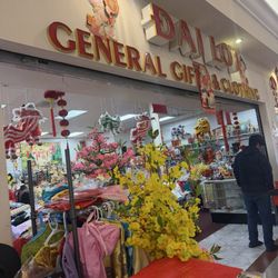Dai Loi General Gifts & Clothing