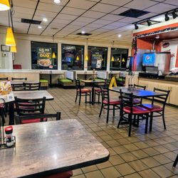 Dining Area at Fazoli's Florence, KY