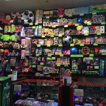 Chuck E. Cheese - Prizes galore - Pizza Near Me - Austin, Texas