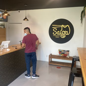 Saiga Vietnamese Eatery - Lobby waiting area with seating - Vietnamese Near Me - Irvine, California Saiga Vietnamese Eatery - Lobby waiting area with seating - Vietnamese Near Me - Irvine, California