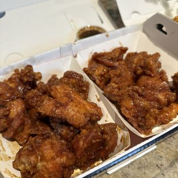 bb.q Chicken Jamboree - Left was soy garlic and right was a different one but they both tasted almost the same. Minor difference. - Korean Near Me - Irvine, California bb.q Chicken Jamboree - Left was soy garlic and right was a different one but they both tasted almost the same. Minor difference. - Korean Near Me - Irvine, California