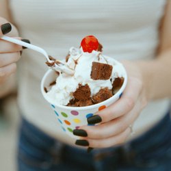 Charley B's Classic Grill & Ice Cream Parlour