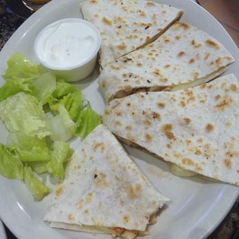 Cafe Rack - Quesadilla à la Broken... Broken kitchen? - Bars Near Me - Emeryville, California