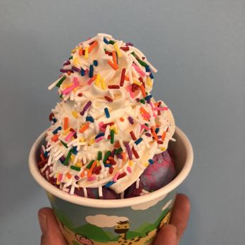 Creeksides - Sprinkles on top - Juice Bars & Smoothies Near Me - Niagara Falls, Ontario