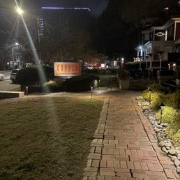 Walkway into restaurant
