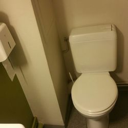 B&B Hôtel Orgeval - Les WC