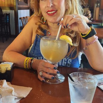 Famous Daves - Had the ice tea - Barbeque Near Me - Long Beach, California