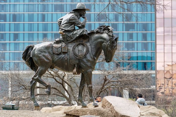 Pioneer Plaza by null