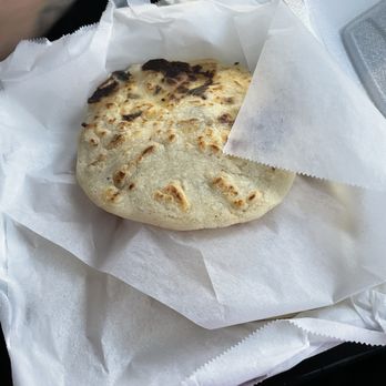 Pupuseria Lucy's - Pupusa de Hongos - Latin American Near Me - Webster, Texas