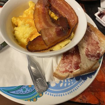 Red Rooster Cafe - Breakfast Sundae!! - Breakfast & Brunch Near Me - Destin, Florida
