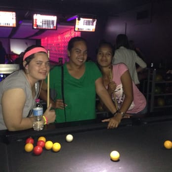 Strike Bowling Wintergarden - Ladies on the pool - Bowling Near Me - Brisbane, QLD