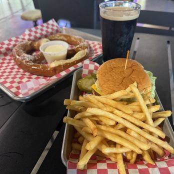 The Loose Cannon - Arcades Near Me - Ventura, California