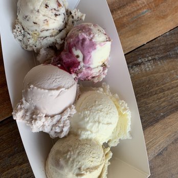 Pumphouse Creamery - Ice cream flight - Ice Cream & Frozen Yogurt Near Me - Minneapolis, Minnesota