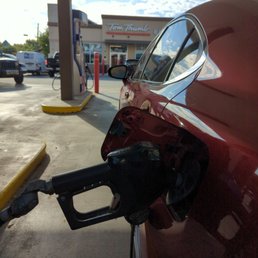 This is the second time this Oasis has saved me during a low gas,approaching E,Why didn't I get gas yesterday,semi crisis This is the second time this Oasis has saved me during a low gas,approaching E,Why didn't I get gas yesterday,semi crisis