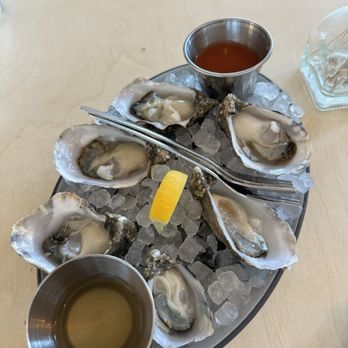 The Hook & Plow Bend - Oysters - New American Near Me - Bend, Oregon The Hook & Plow Bend - Oysters - New American Near Me - Bend, Oregon