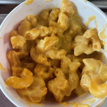 Pig Beach BBQ - Mac Macaroni and Cheese - Barbeque Near Me - Astoria, New York Pig Beach BBQ - Mac Macaroni and Cheese - Barbeque Near Me - Astoria, New York