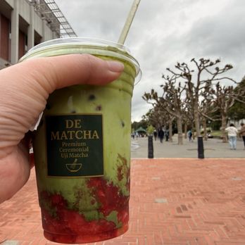 De Matcha - Strawberry Matcha latte - Tea Rooms Near Me - Berkeley, California